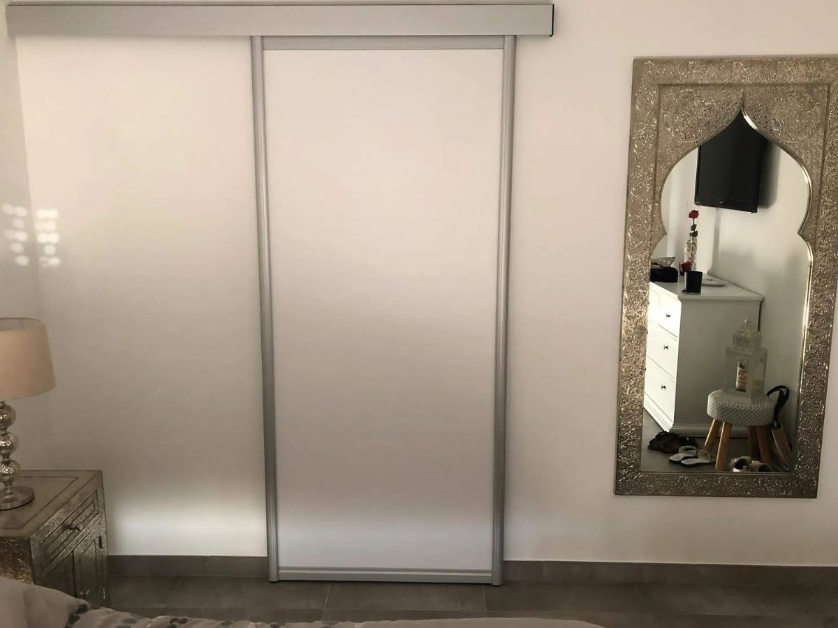 Porte séparatrice vantails montant aluminium Hérault